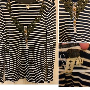 We The Free Top 🌳